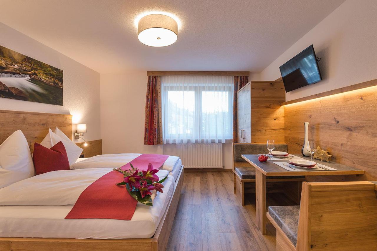 Alpenrose Appartements Burger Evelin St. Anton am Arlberg Exterior foto